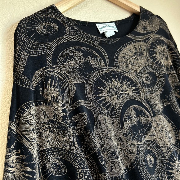 Vintage Size M Shirt Celestial Zodiac Sun Moon Black WhimsiGoth Medieval Dungeon - Picture 8 of 9